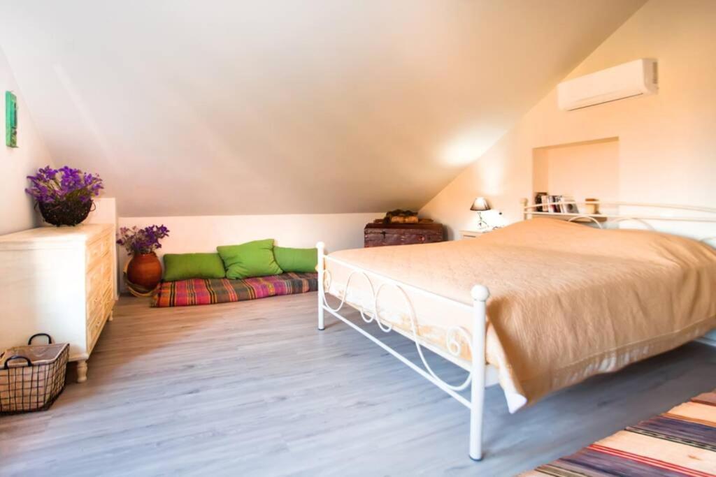 Вилла Nikis Seaside House Vlichadia Экстерьер фото
