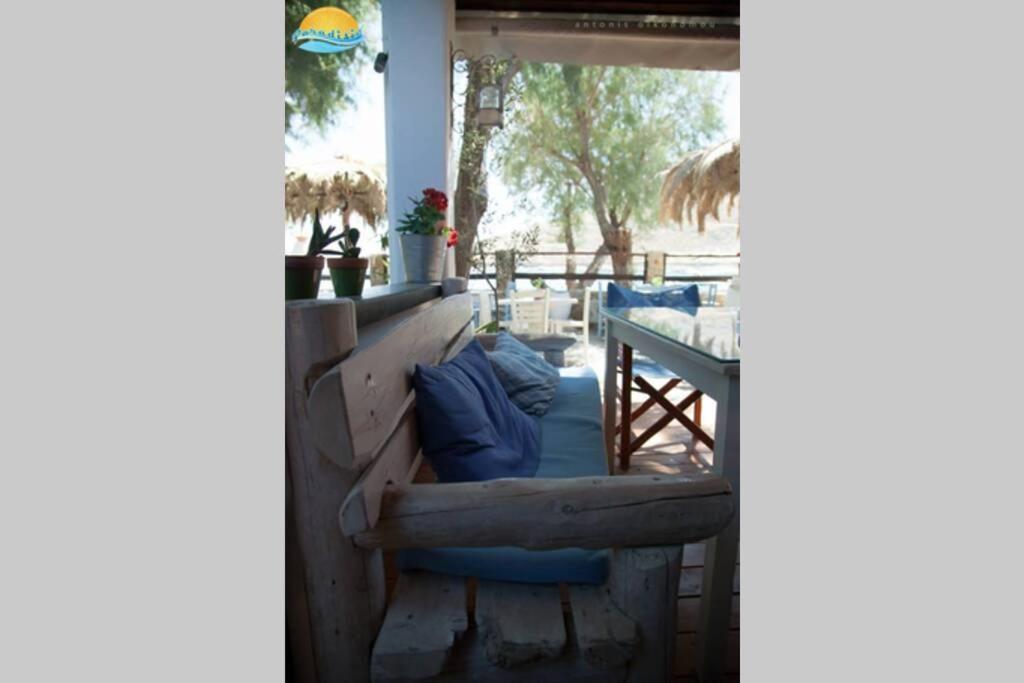 Вилла Nikis Seaside House Vlichadia Экстерьер фото